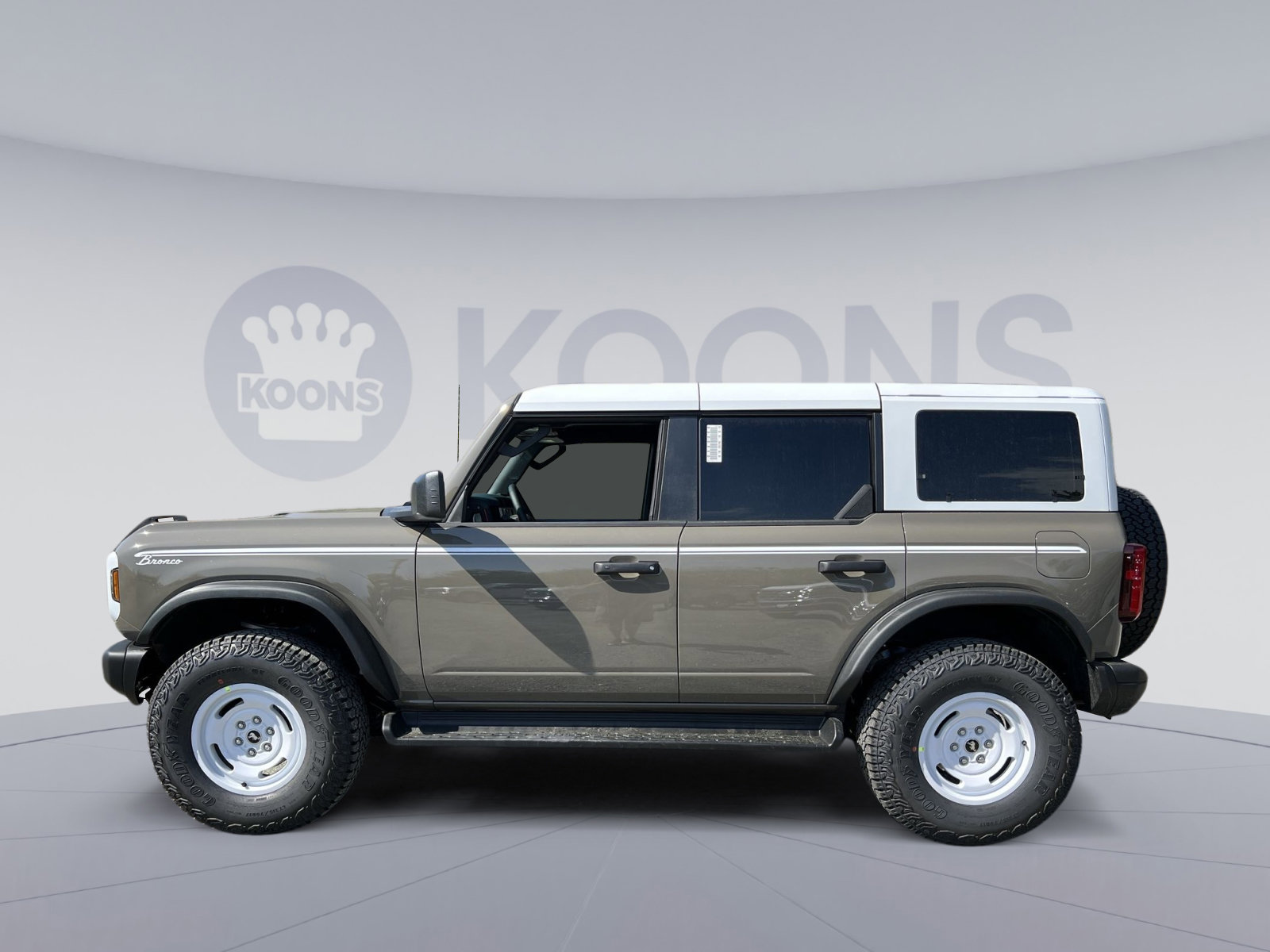 New 2026 Ford Bronco Heritage Edition AWD/4WD image 2