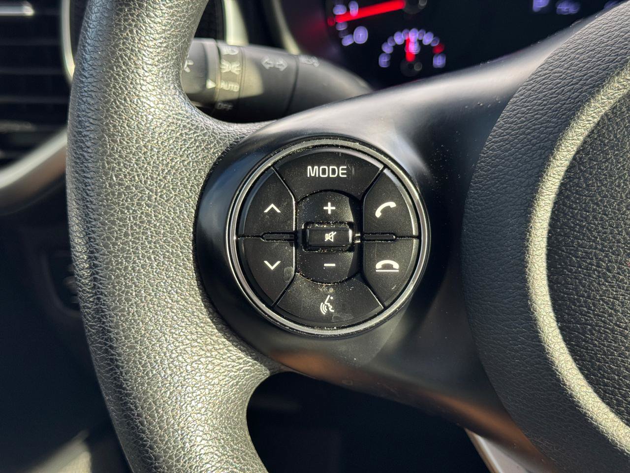 Used 2020 Kia Soul S FWD image 24