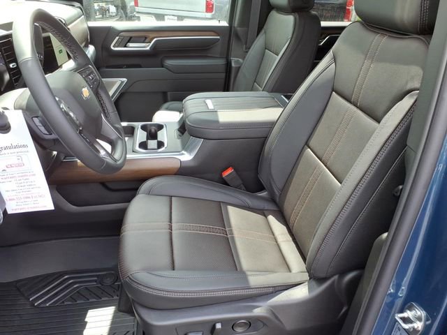 New 2026 Chevrolet Silverado 2500 High Country w/ High Country Premium Package AWD/4WD image 6