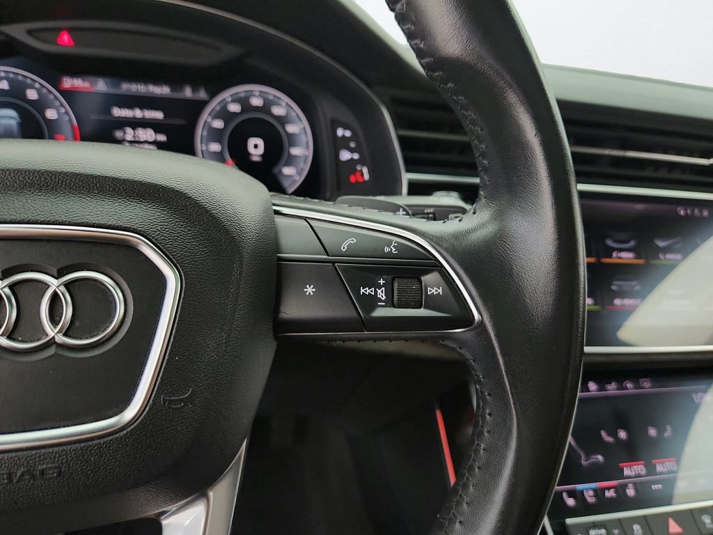 Used 2019 Audi Q8 Premium Plus AWD/4WD image 21
