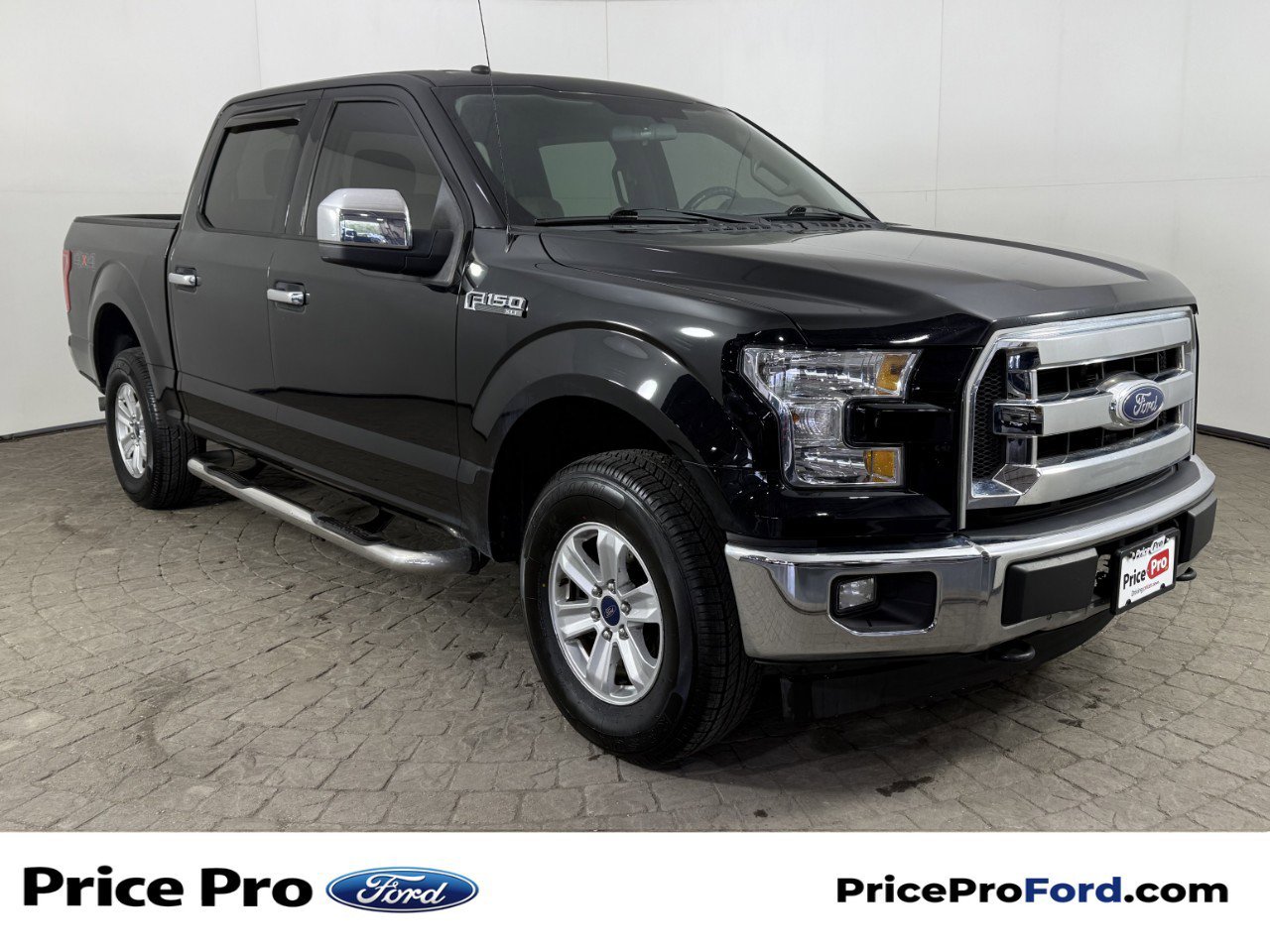 Used 2017 Ford F150 XLT AWD/4WD image 1