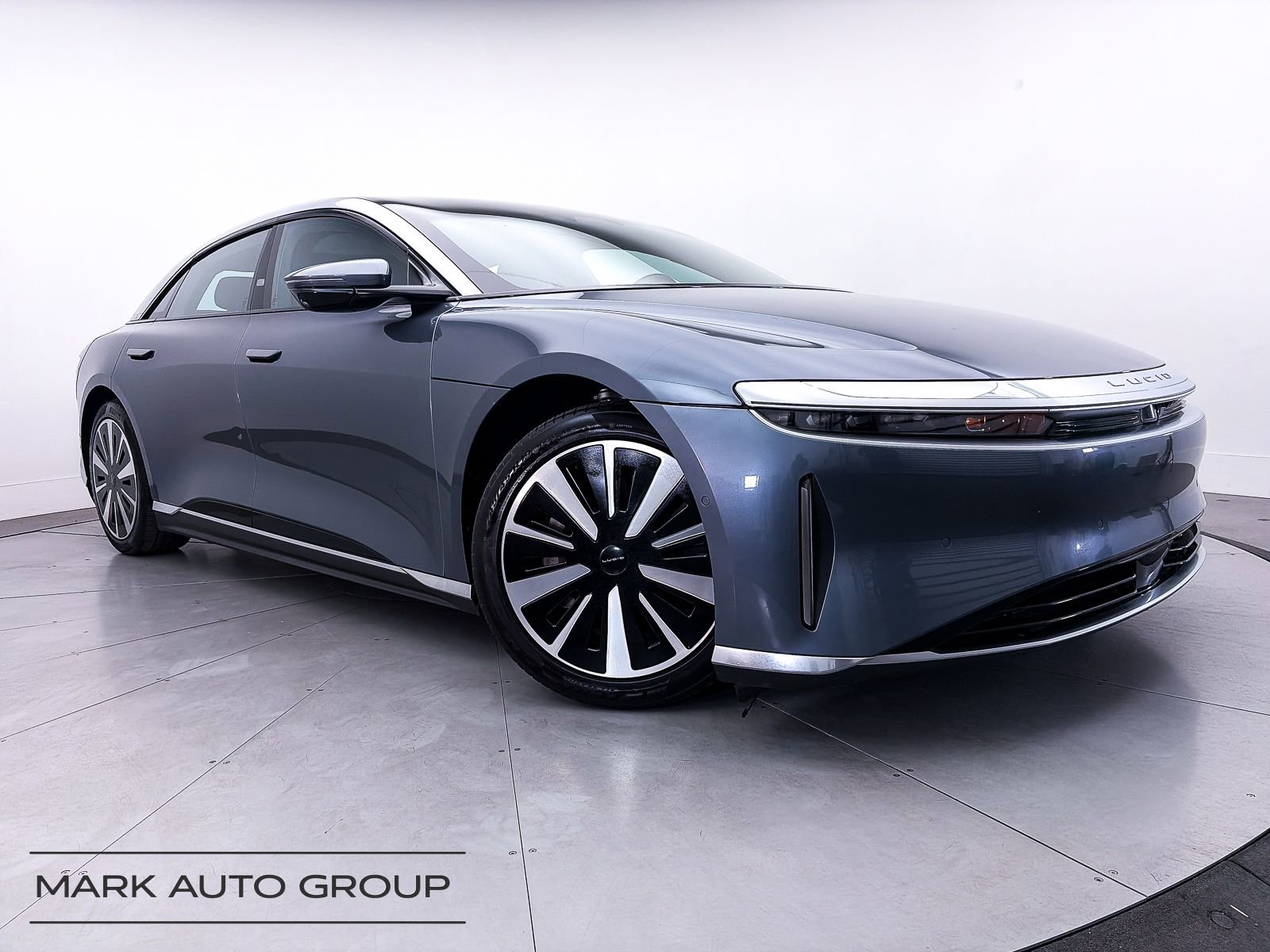 Used 2024 Lucid Air Touring AWD/4WD video 1