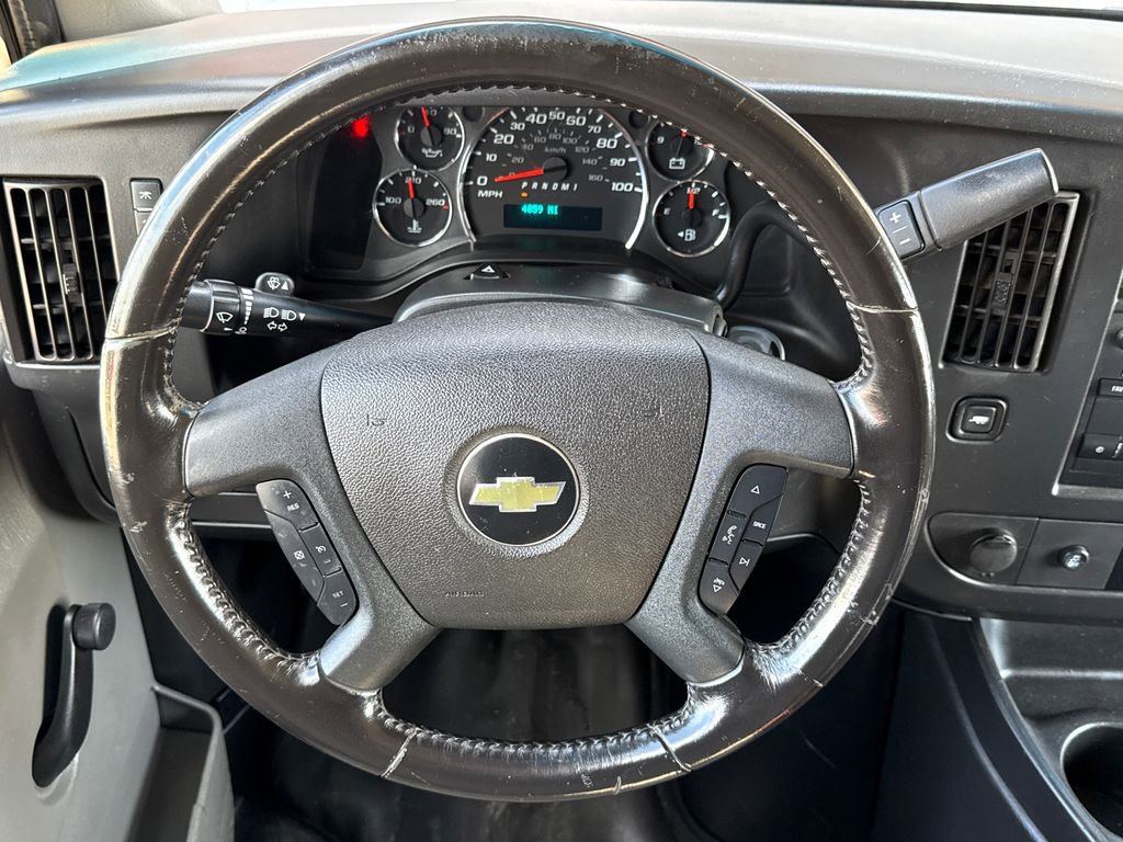 Used 2020 Chevrolet Express 3500 w/ Driver Convenience Package image 21