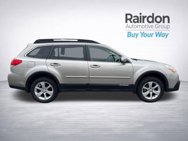 Used 2014 Subaru Outback 2.5i Premium w/ Accessory Value Package (OY1) AWD/4WD image 8
