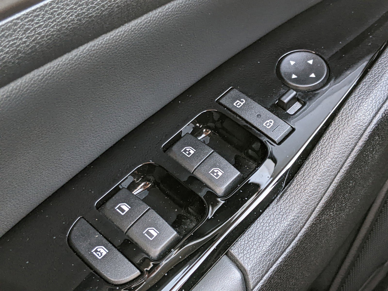 Certified 2023 Kia Sportage EX image 18