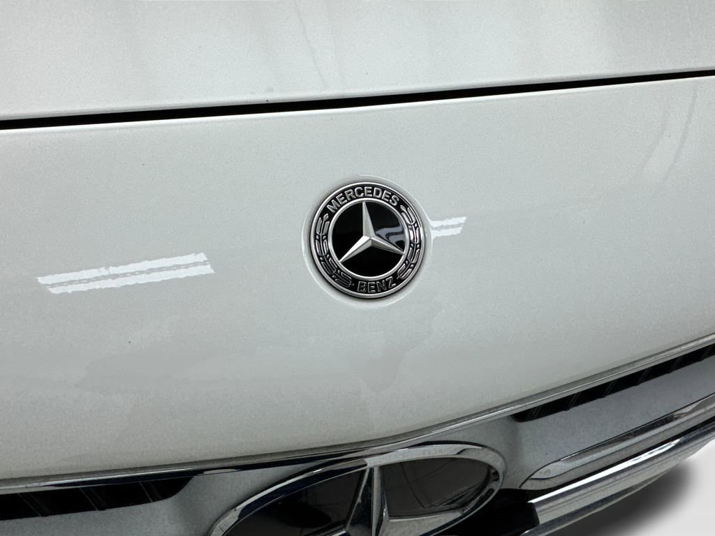 Used 2025 Mercedes-Benz C 300 Sedan image 23