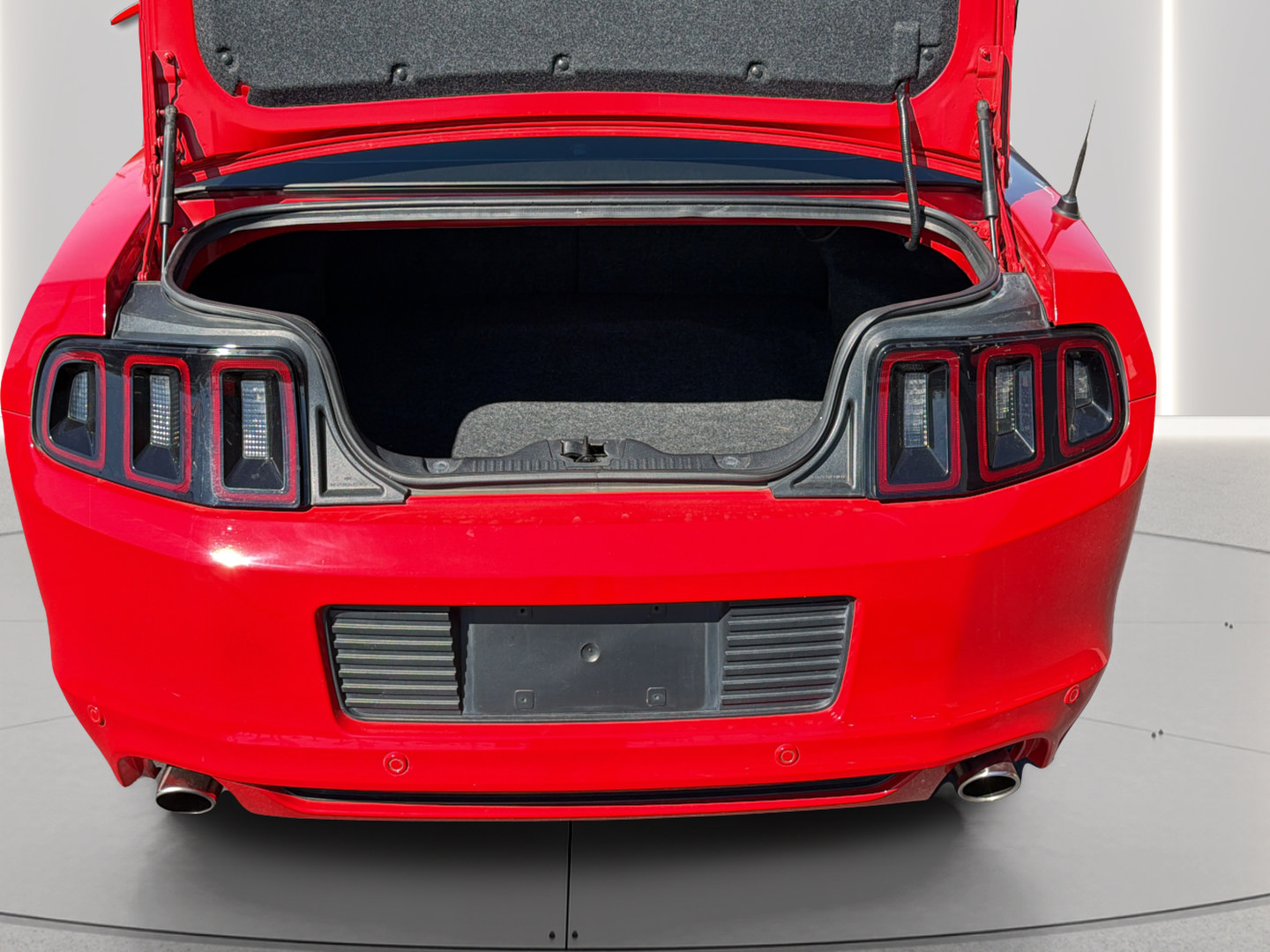 Used 2013 Ford Mustang GT Premium w/ Security Pkg RWD image 22