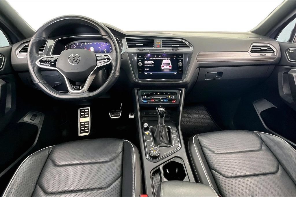 Used 2022 Volkswagen Tiguan SEL R-Line AWD/4WD image 19
