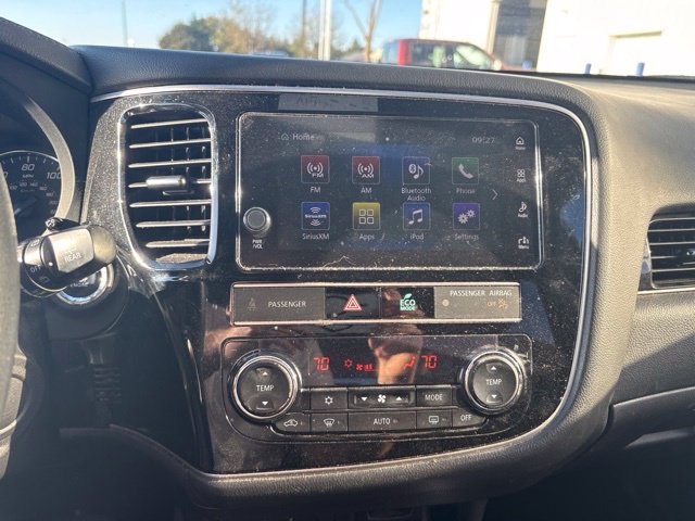Used 2019 Mitsubishi Outlander ES AWD/4WD image 15