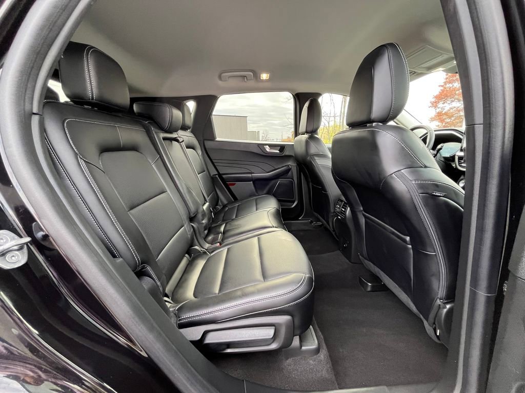 Used 2023 Ford Escape Platinum image 20