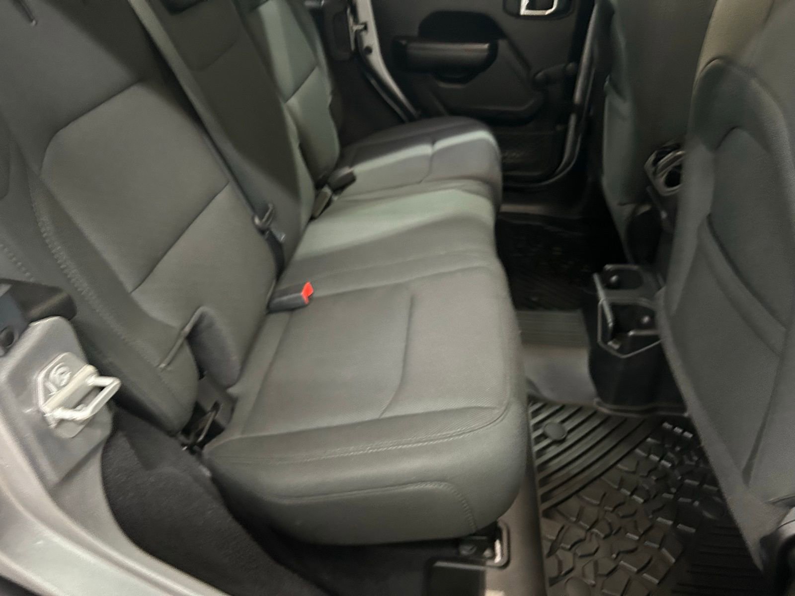 Used 2021 Jeep Wrangler Unlimited Sport image 30