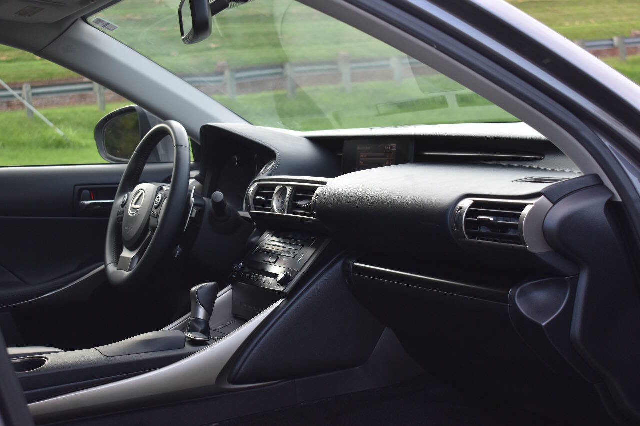 Used 2014 Lexus IS 250 AWD image 16