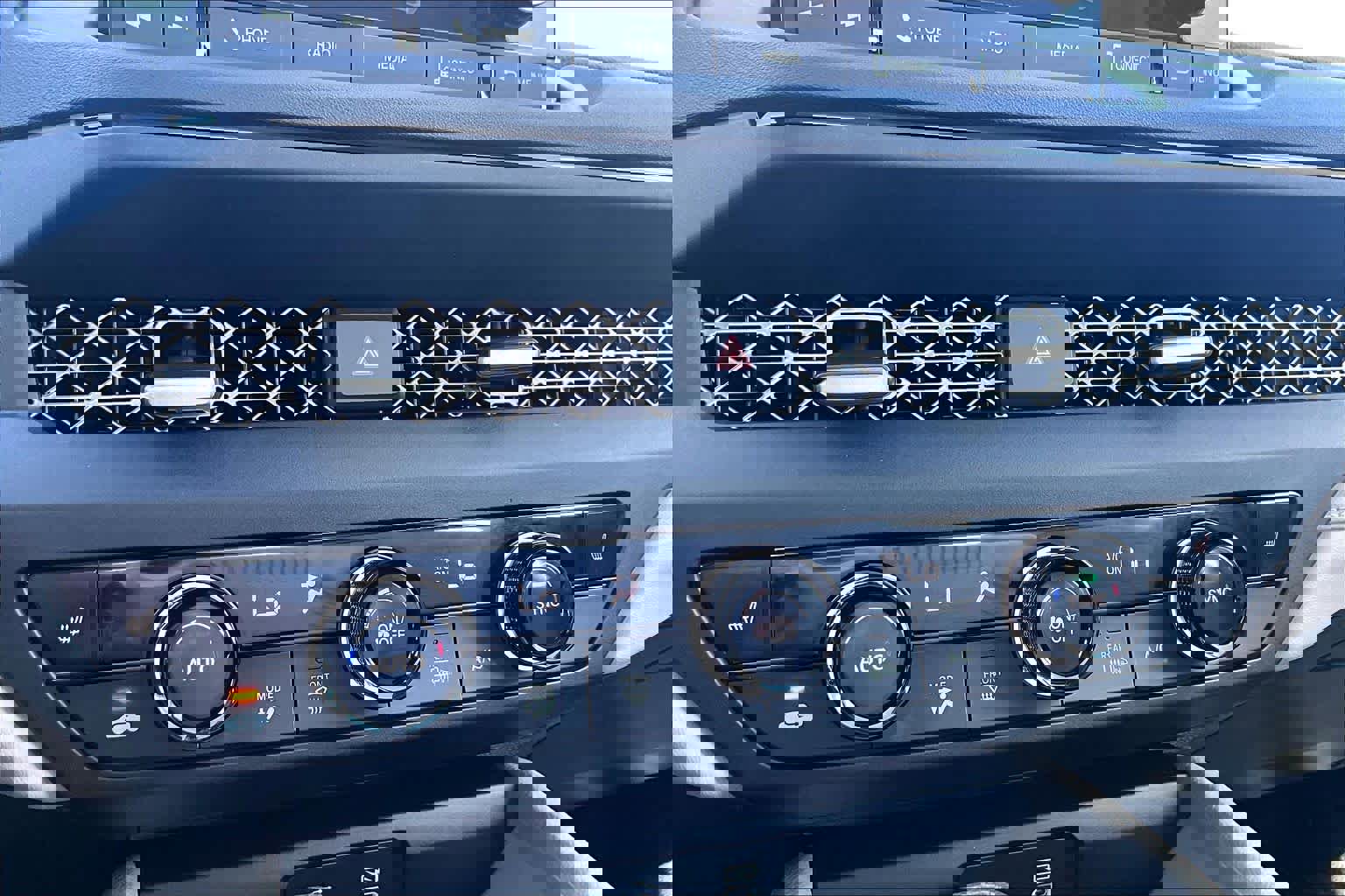 Used 2025 Honda Accord SE image 34