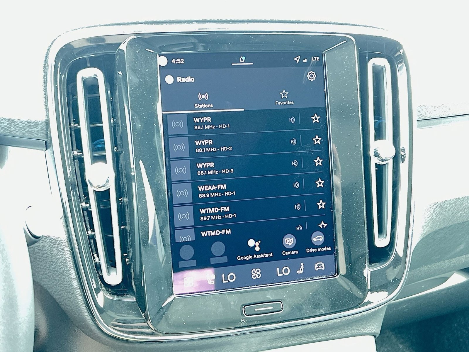 New 2026 Volvo XC40 B5 Plus w/ Protection Package Premier image 18