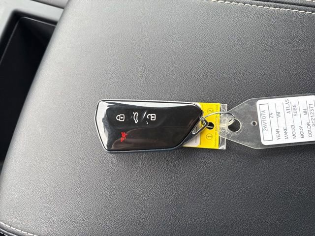 Used 2024 Volkswagen Atlas Cross Sport SE image 32