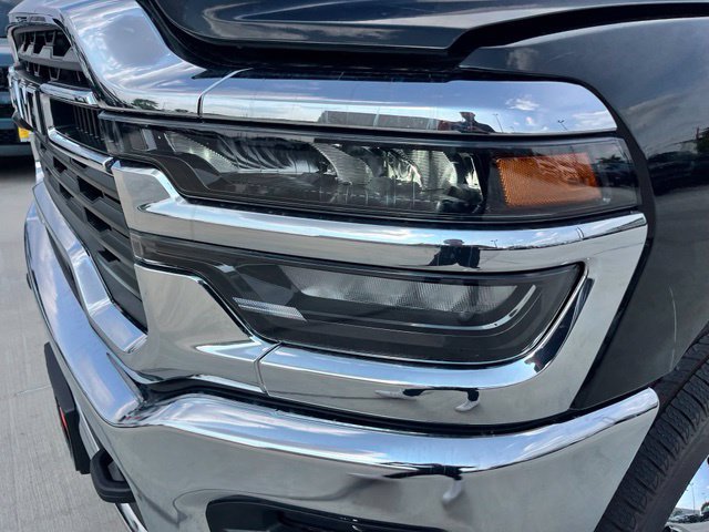 New 2027 RAM 3500 Tradesman AWD/4WD image 13