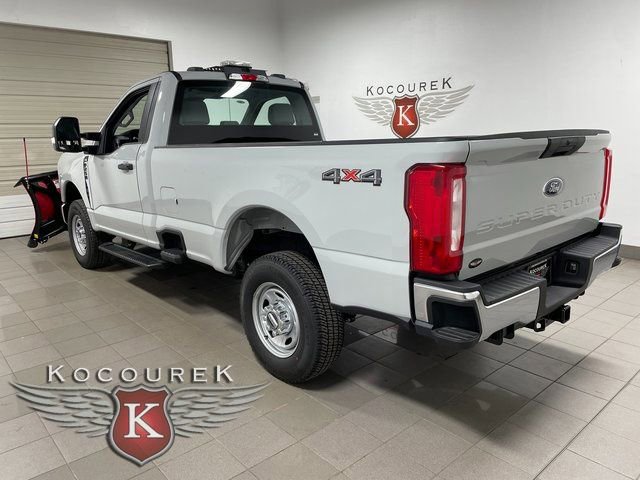 New 2026 Ford F250 XL w/ XL Chrome Package AWD/4WD image 4