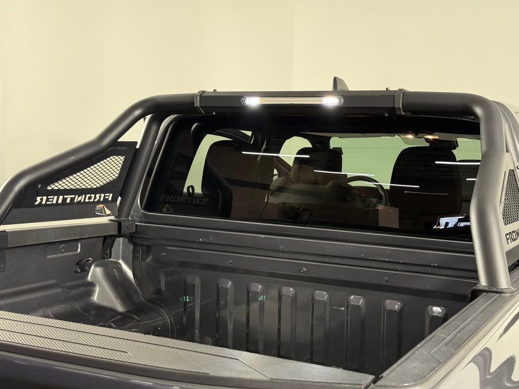 Used 2023 Nissan Frontier SV w/ Midnight Edition Package image 31