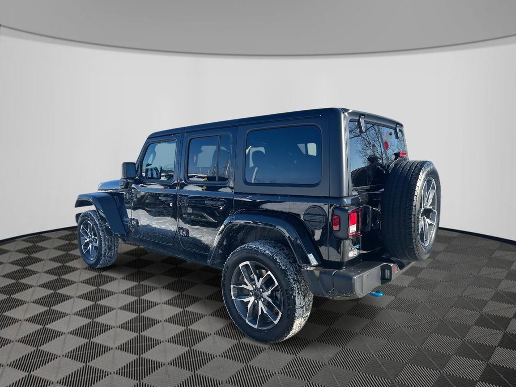 Used 2024 Jeep Wrangler Unlimited w/ Convenience Group image 7