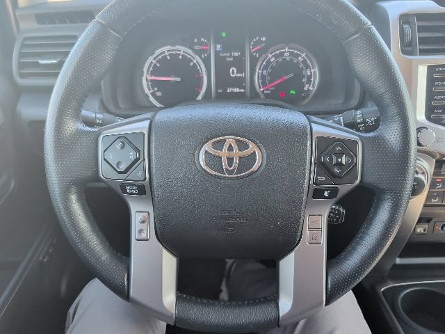 Used 2024 Toyota 4Runner Limited AWD/4WD image 19