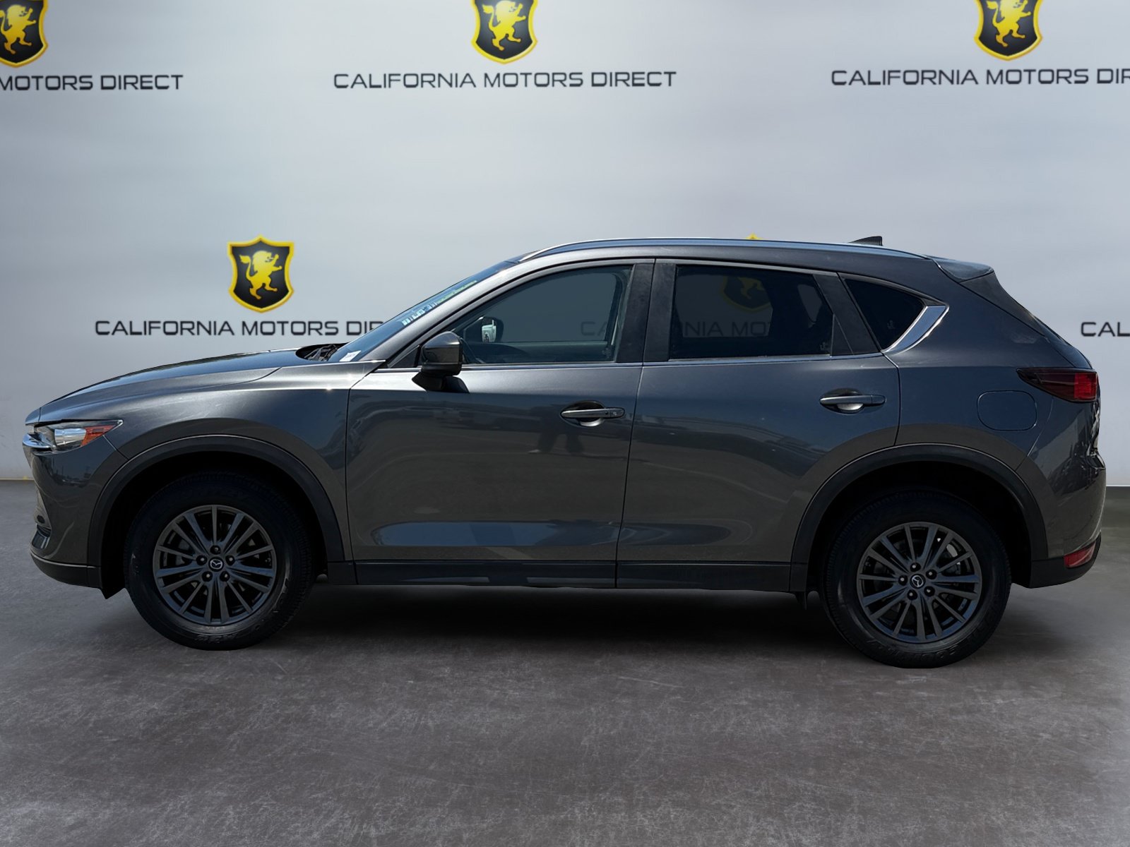 Used 2019 MAZDA CX-5 Touring FWD image 2