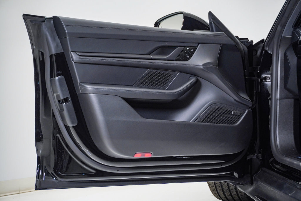 New 2026 Porsche Taycan AWD/4WD image 26