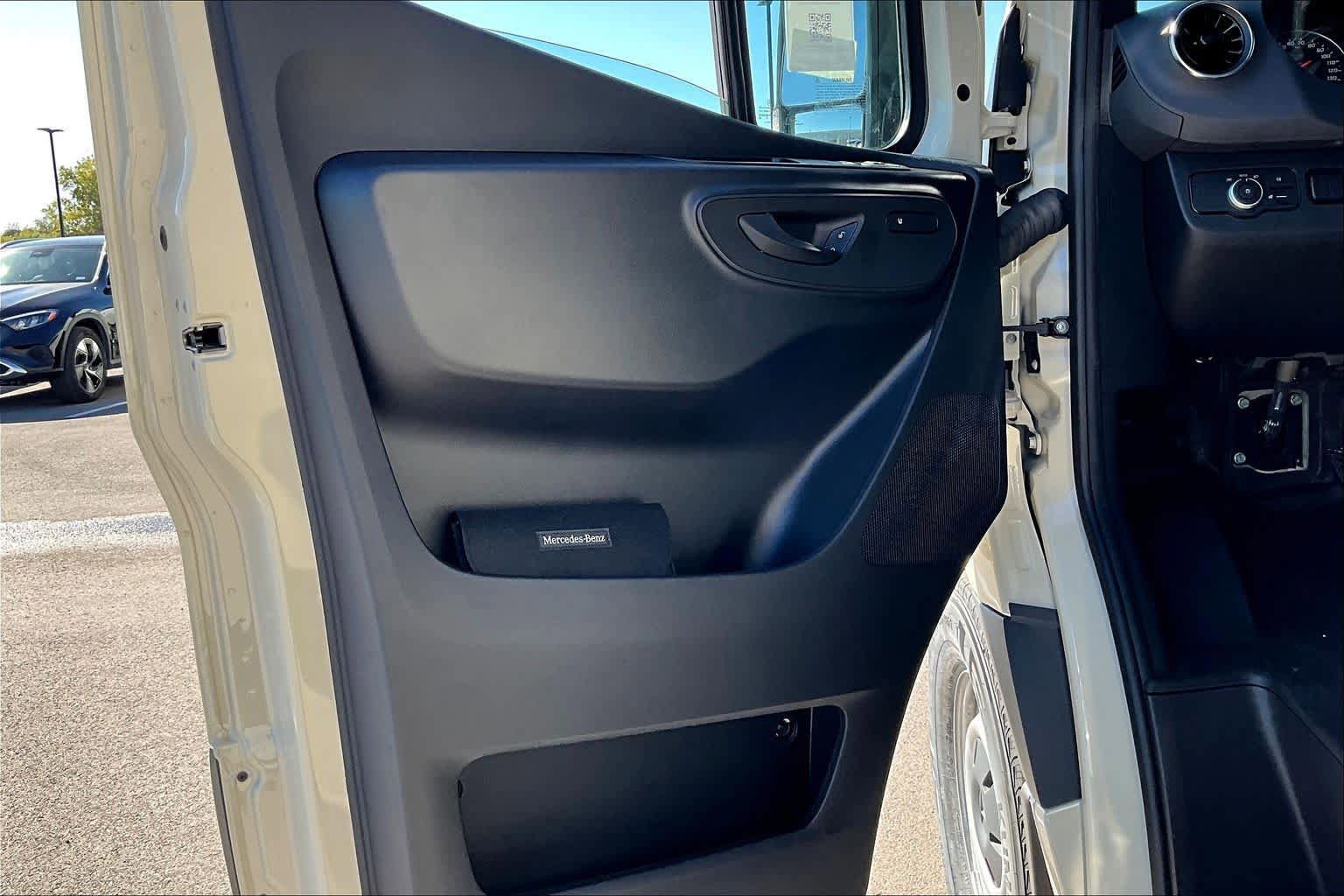 New 2025 Mercedes-Benz Sprinter 2500 image 10