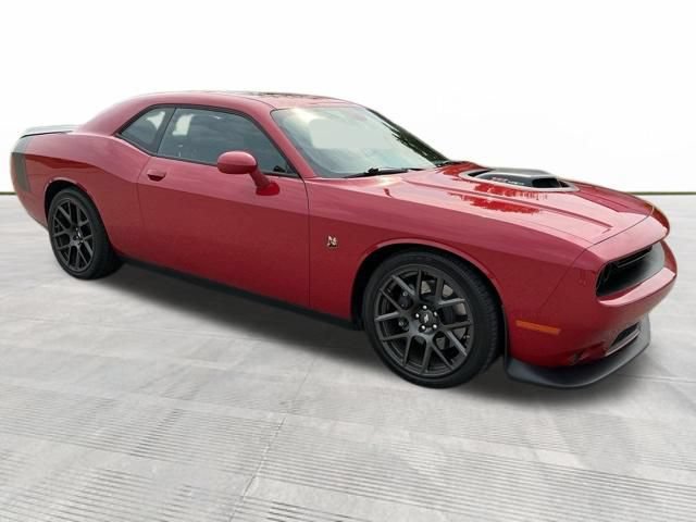 Used 2017 Dodge Challenger R/T Scat Pack RWD image 2