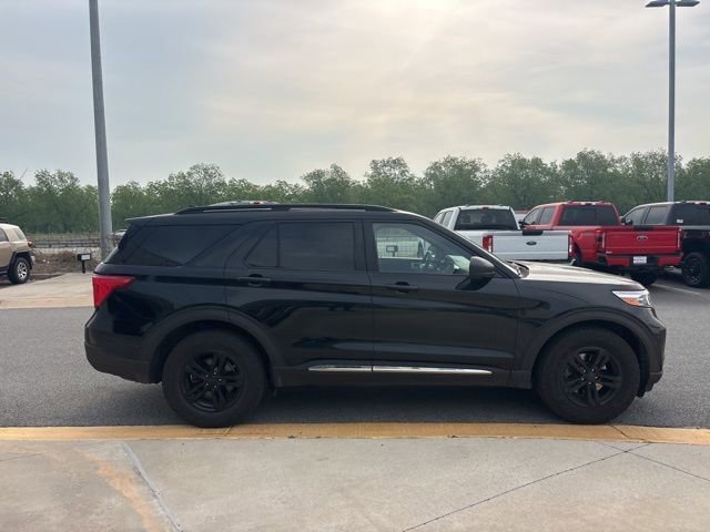 Used 2020 Ford Explorer XLT w/ Comfort Package image 6