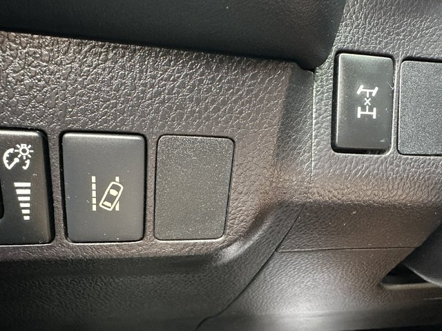 Used 2017 Toyota RAV4 XLE w/ Plus Extra Value Package AWD/4WD image 30