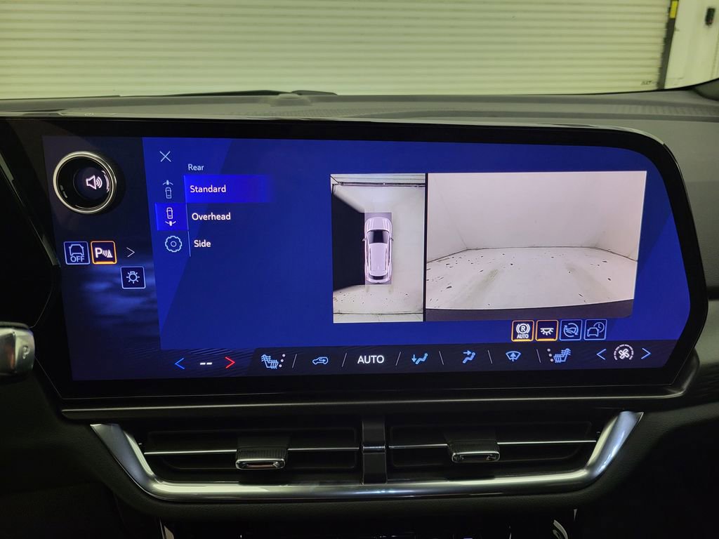 New 2026 Chevrolet Equinox EV LT image 7