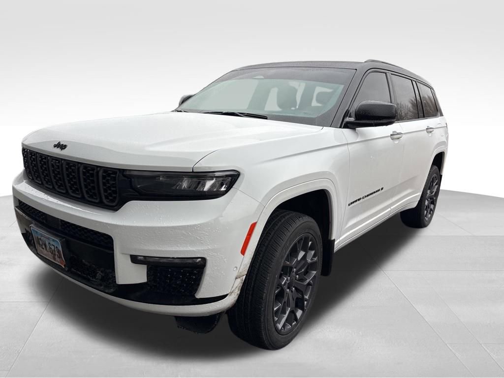 Used 2023 Jeep Grand Cherokee L Summit w/ Advanced Protech Group IV image 32