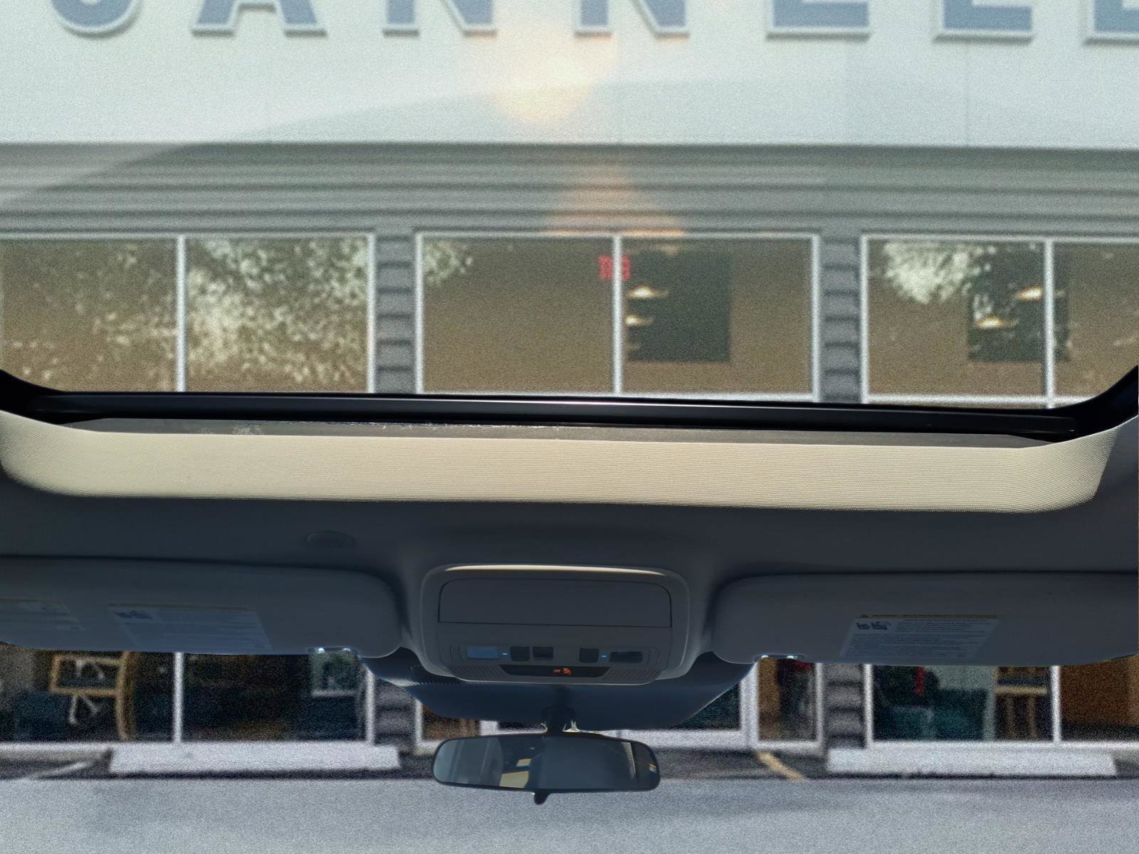 New 2026 Ford Explorer Active w/ Active Comfort Package image 13