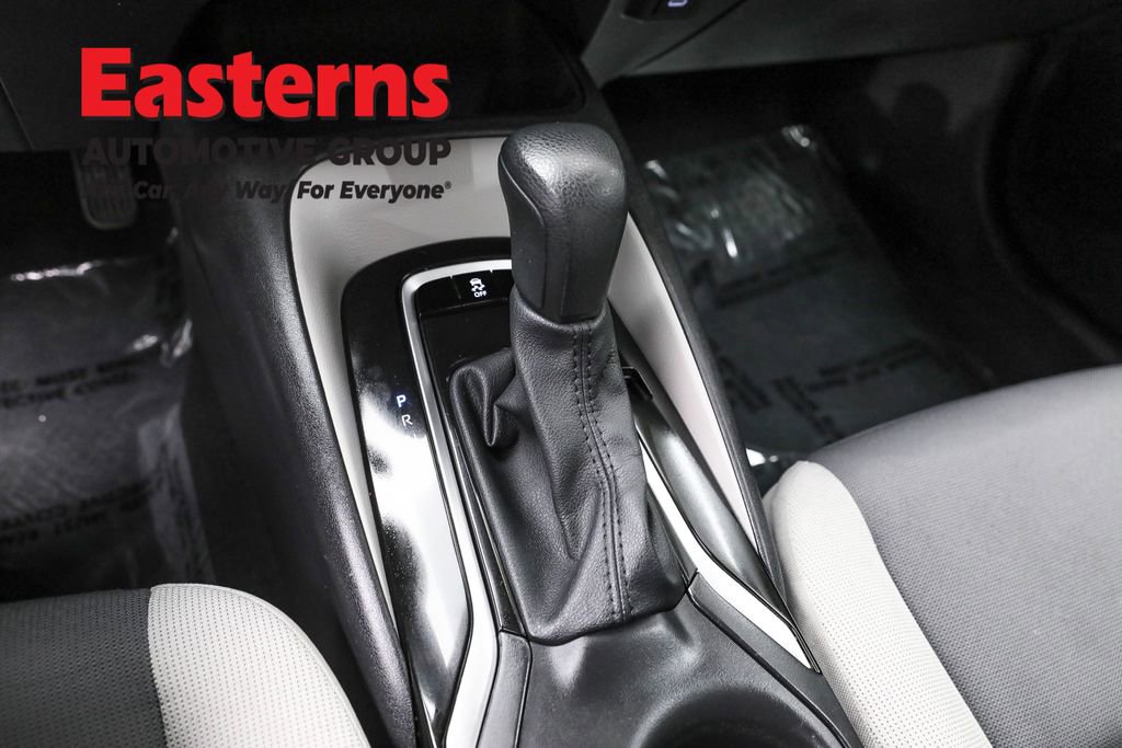 Used 2025 Toyota Corolla LE image 13