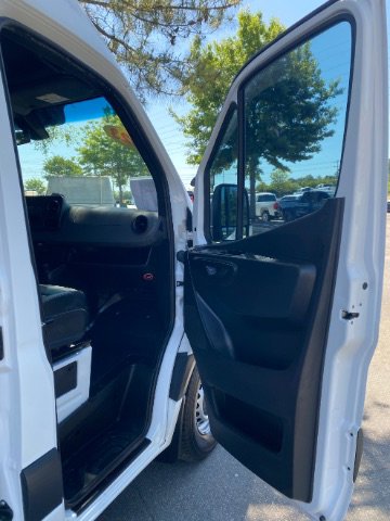 Used 2023 Mercedes-Benz Sprinter 2500 image 11