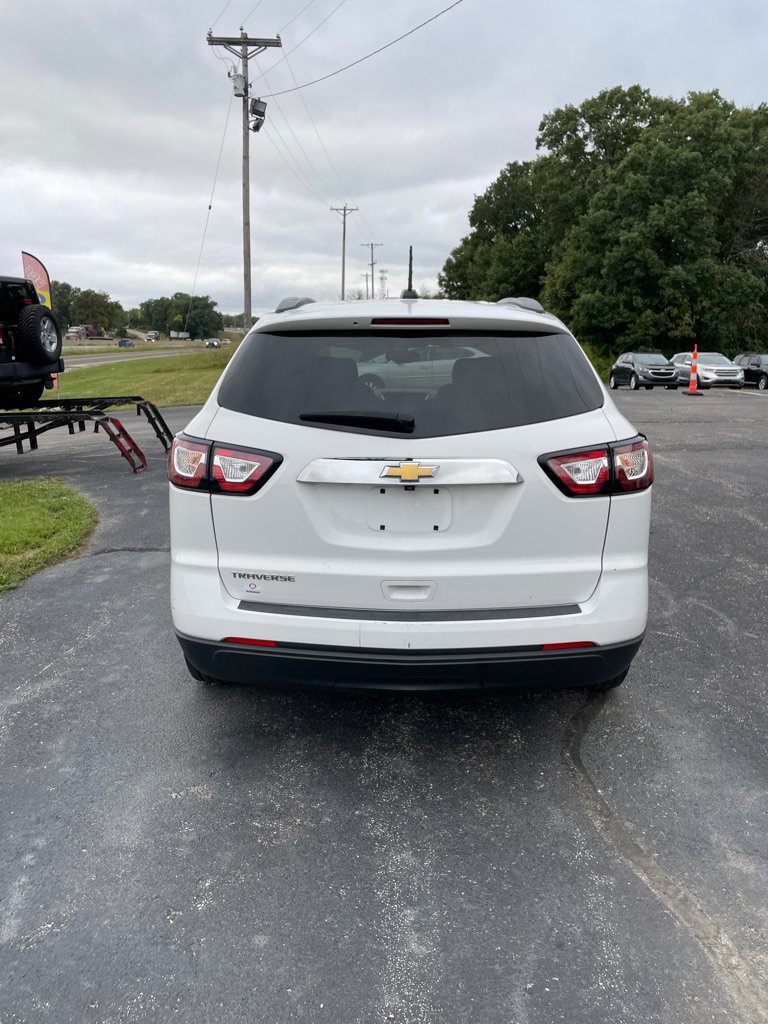 Used 2017 Chevrolet Traverse LS FWD image 4