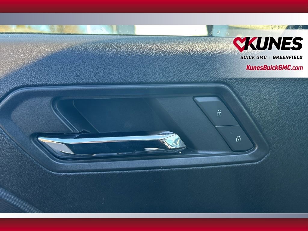 New 2025 GMC Canyon Elevation w/ Convenience Package image 13