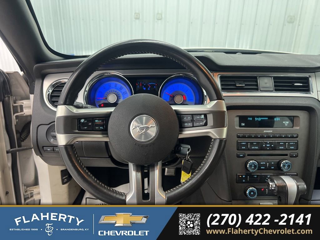 Used 2010 Ford Mustang GT RWD image 22