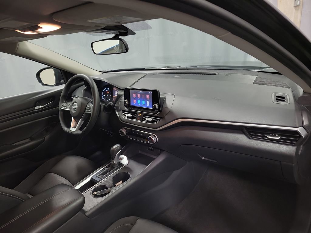 Used 2022 Nissan Altima 2.5 S image 25