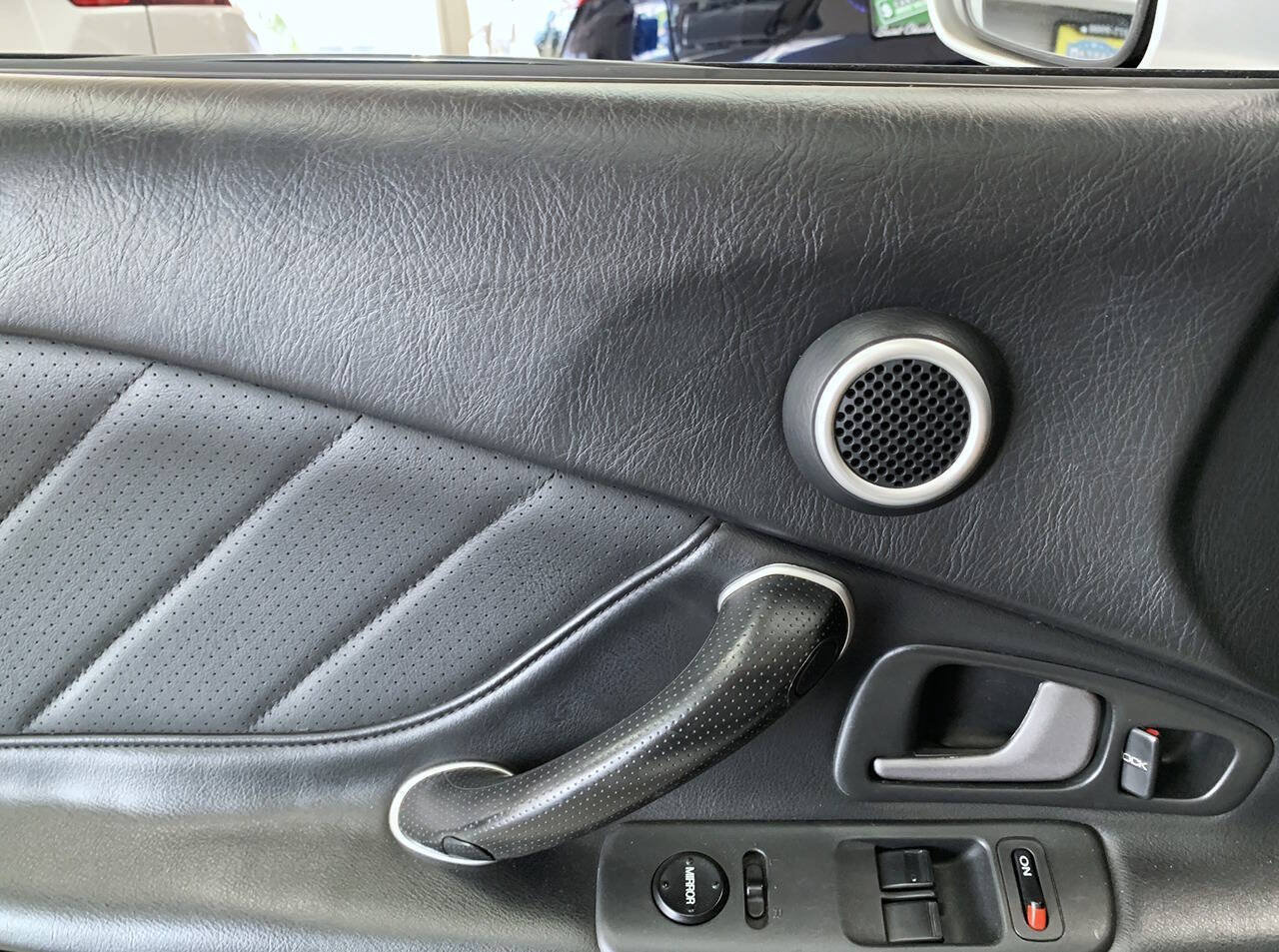 Used 2002 Honda S2000 image 10