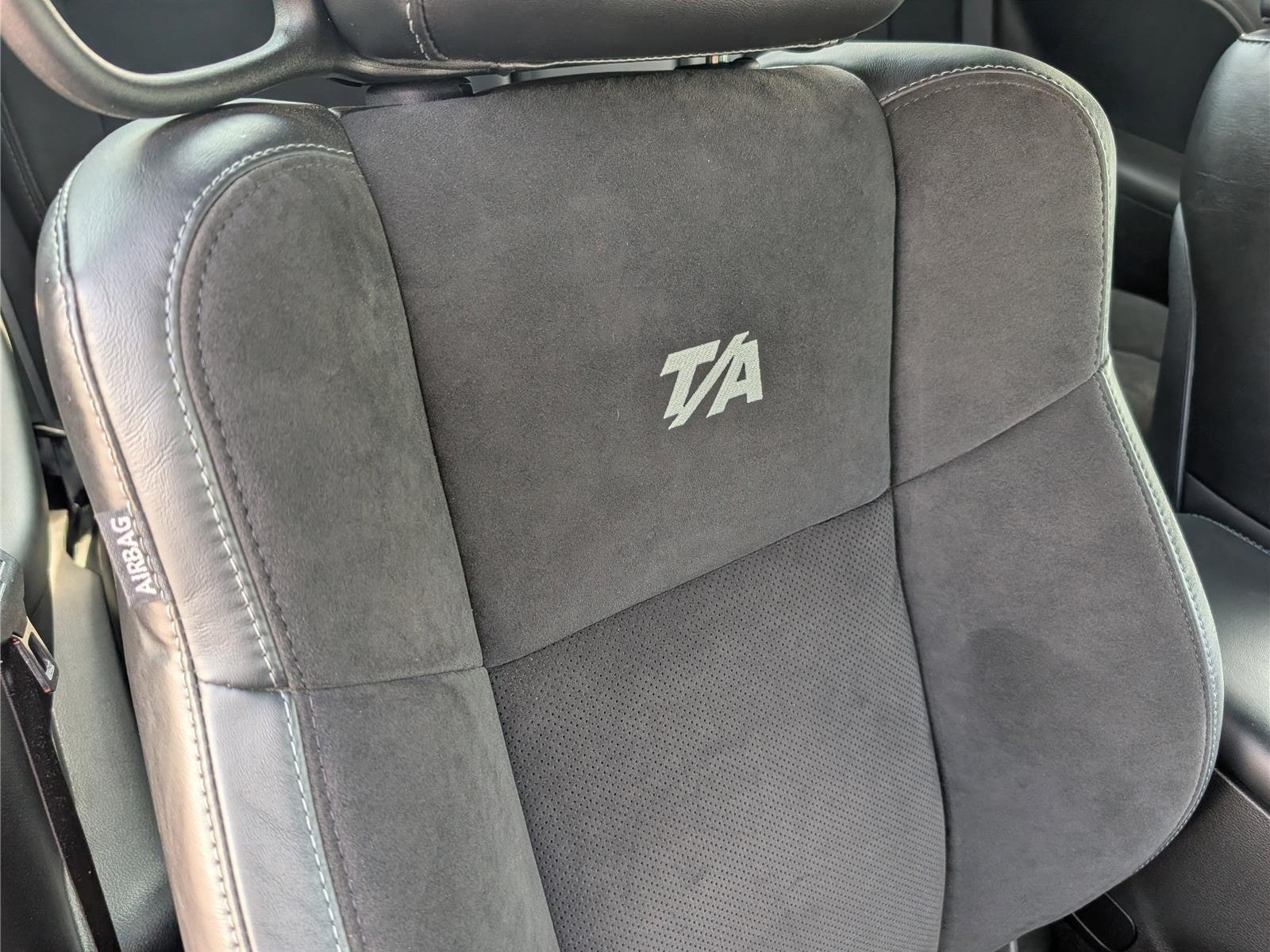 Used 2022 Dodge Challenger R/T Scat Pack RWD image 15
