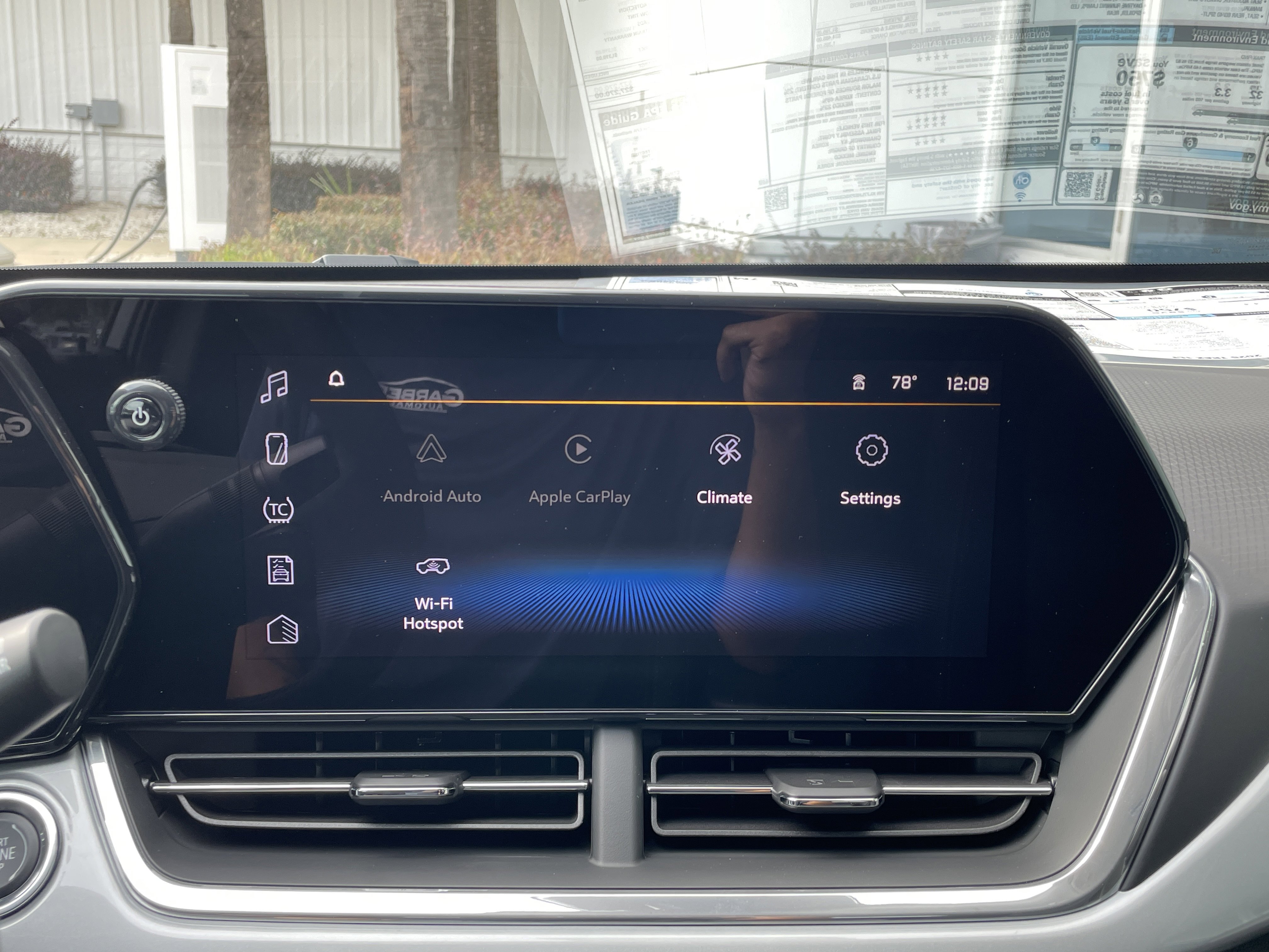 New 2025 Chevrolet Trax LT w/ Driver Confidence Package image 21