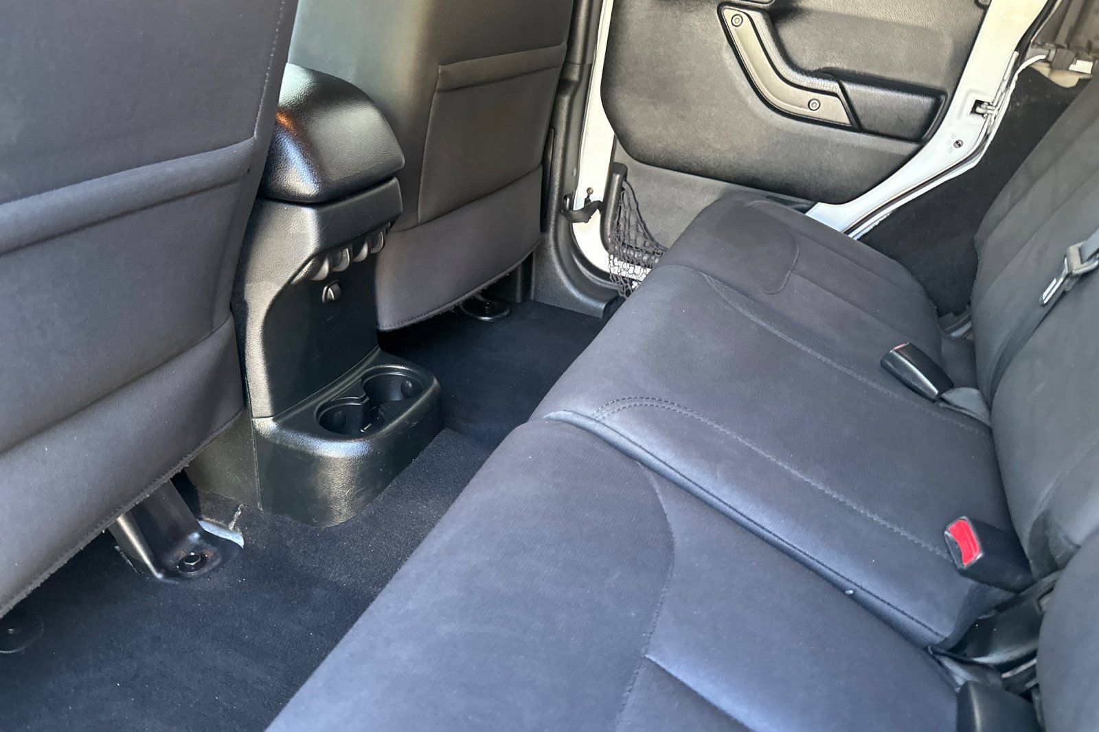 Used 2018 Jeep Wrangler Unlimited Sport S AWD/4WD image 12
