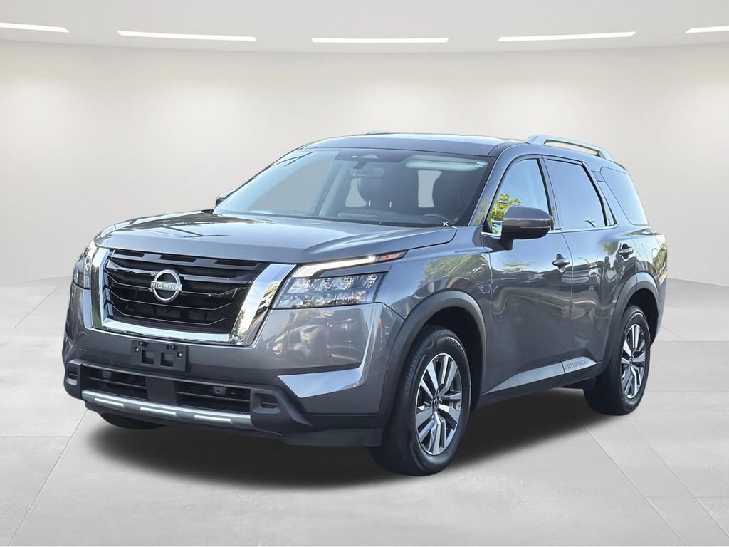 Used 2025 Nissan Pathfinder SL