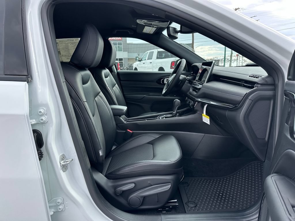 New 2026 Jeep Compass Latitude AWD/4WD image 20