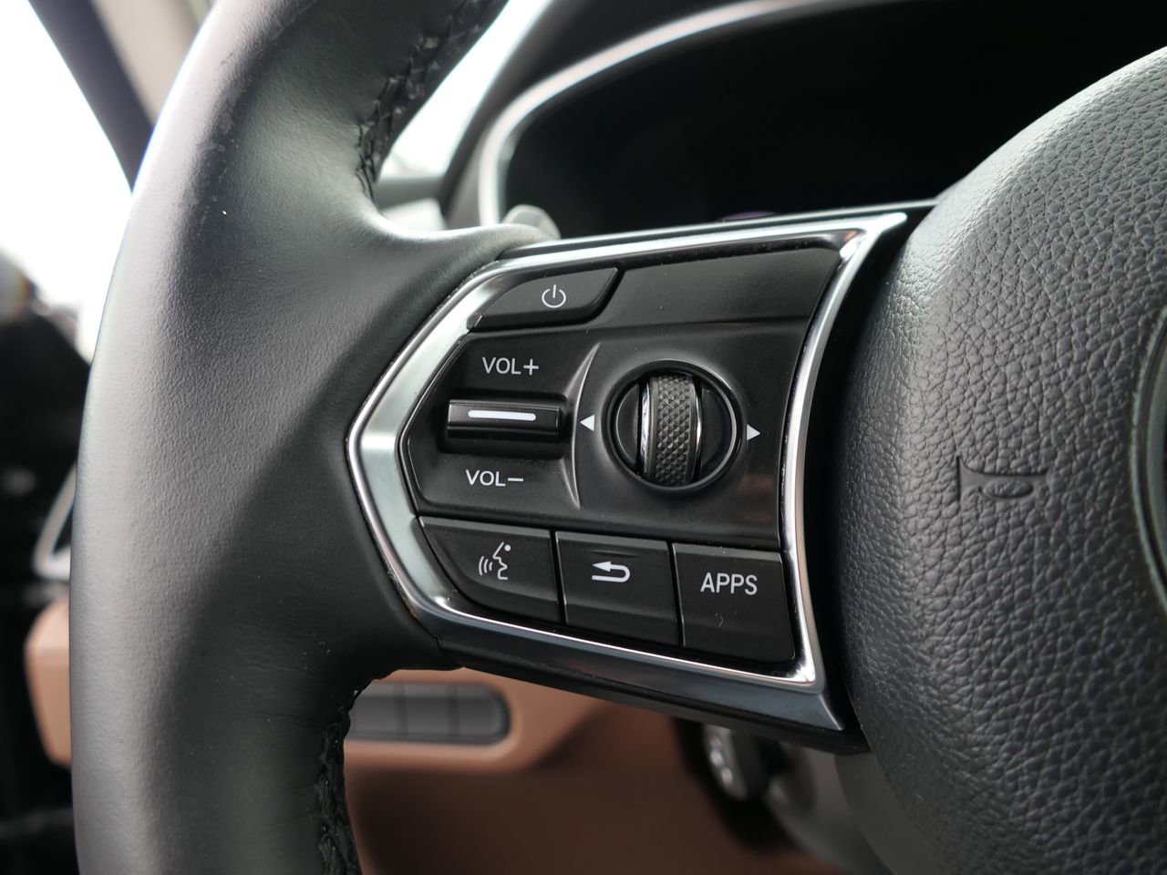 Used 2023 Acura MDX FWD w/ Technology Package image 13