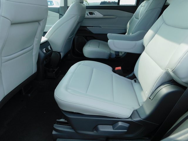 New 2026 Ford Explorer Active w/ Active Comfort Package image 19