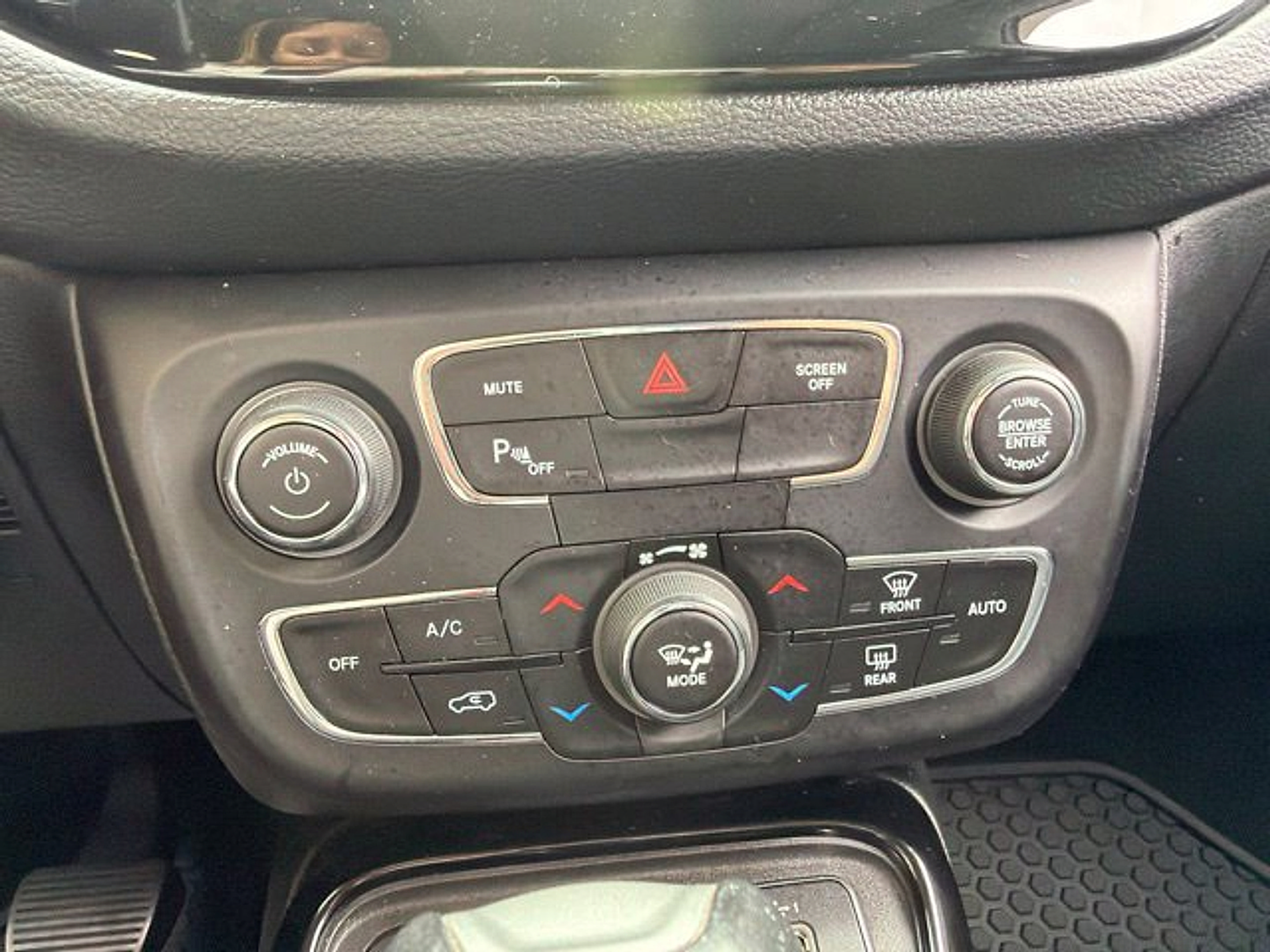 Used 2019 Jeep Compass Latitude AWD/4WD image 20
