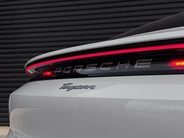 New 2026 Porsche Taycan image 27