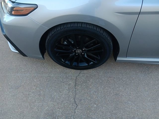 Used 2022 Toyota Camry XSE image 34